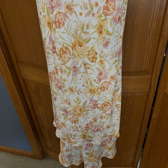 Dress - Picture 4 of 6